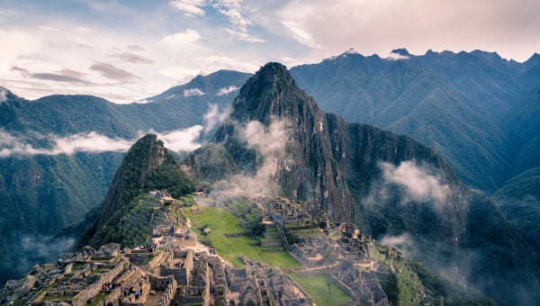 Machu-Picchu-Sacred-Valley-Peru